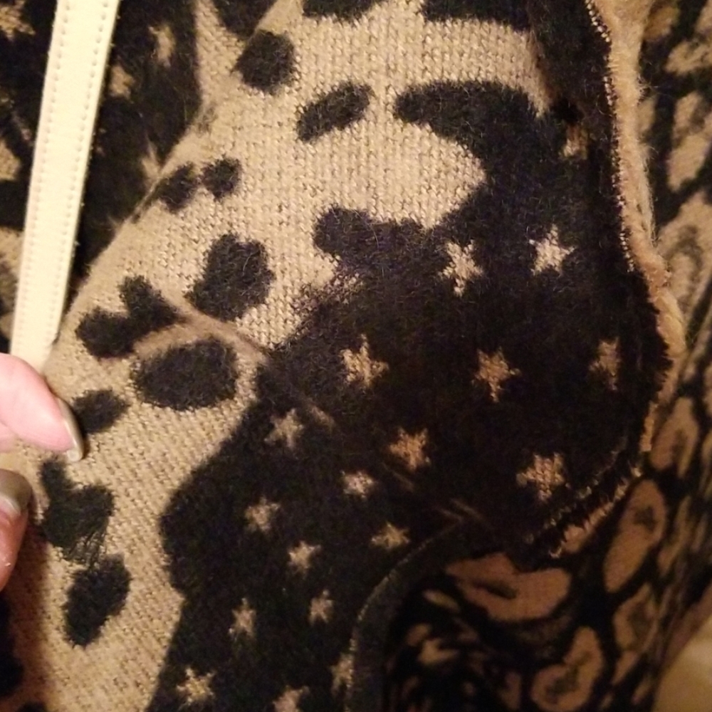 🖤Cute reversible shawl🖤 - Picture 3 of 5